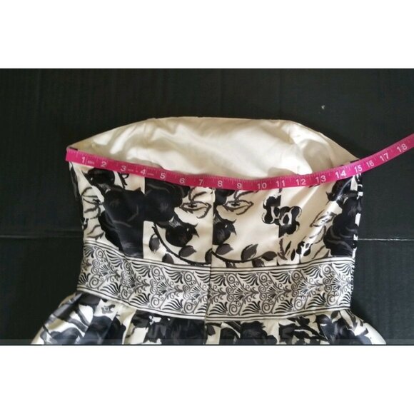 Forever 21 Women's Black Floral Beaded Waist Strapless Bubble Dress Size Medium - Picture 11 of 13